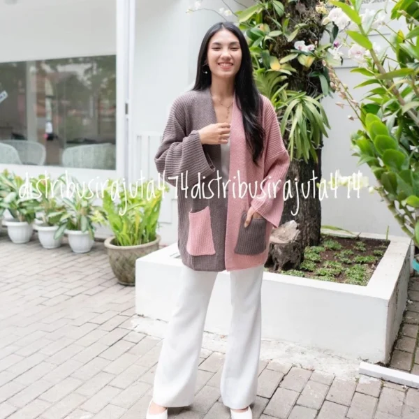 b9da296c9a8f8a92b7358fa291289c29 ✨ LAVELLA OVERSIZED CARDI – Outer Rajut Premium Wanita ✨