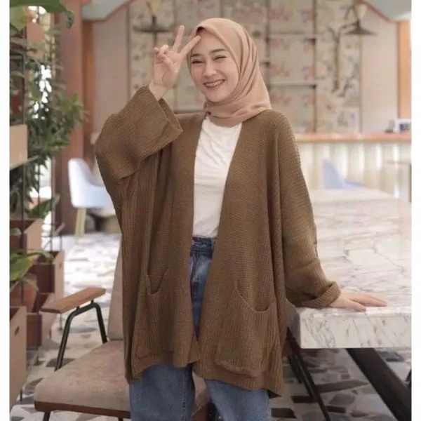 f32722728422a71d8cc3ecd4540dd446 ✨ LAVELLA OVERSIZED CARDI – Outer Rajut Premium Wanita ✨